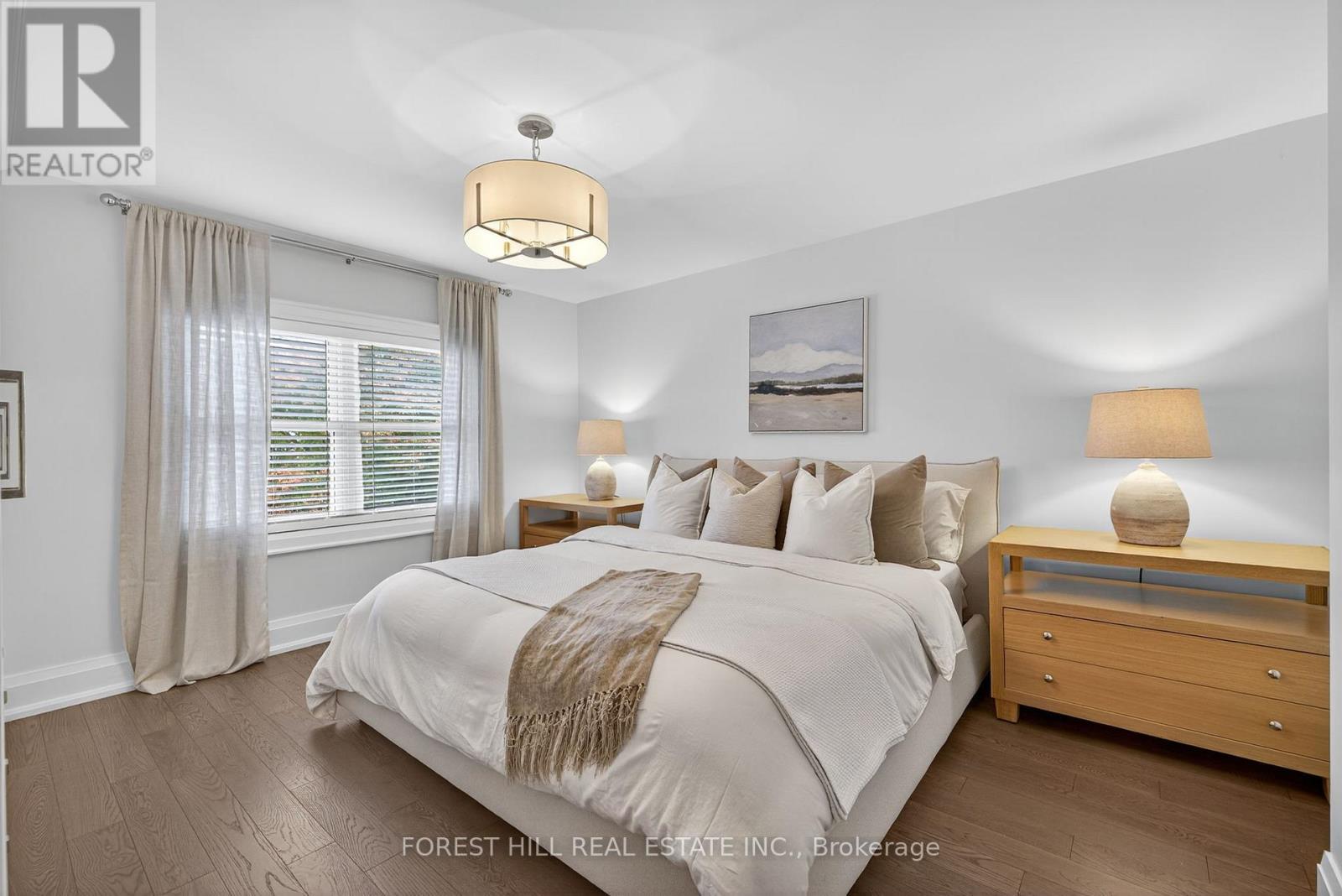 101 BOMBAY AVENUE Toronto (Lansing-Westgate), ON M3H 1C1