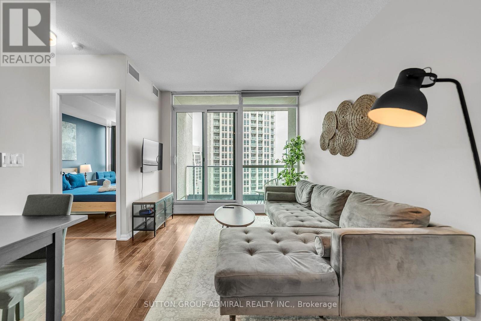 2601 - 215 Fort York Boulevard, Toronto, Ontario  M5V 4A2 - Photo 15 - C12992172