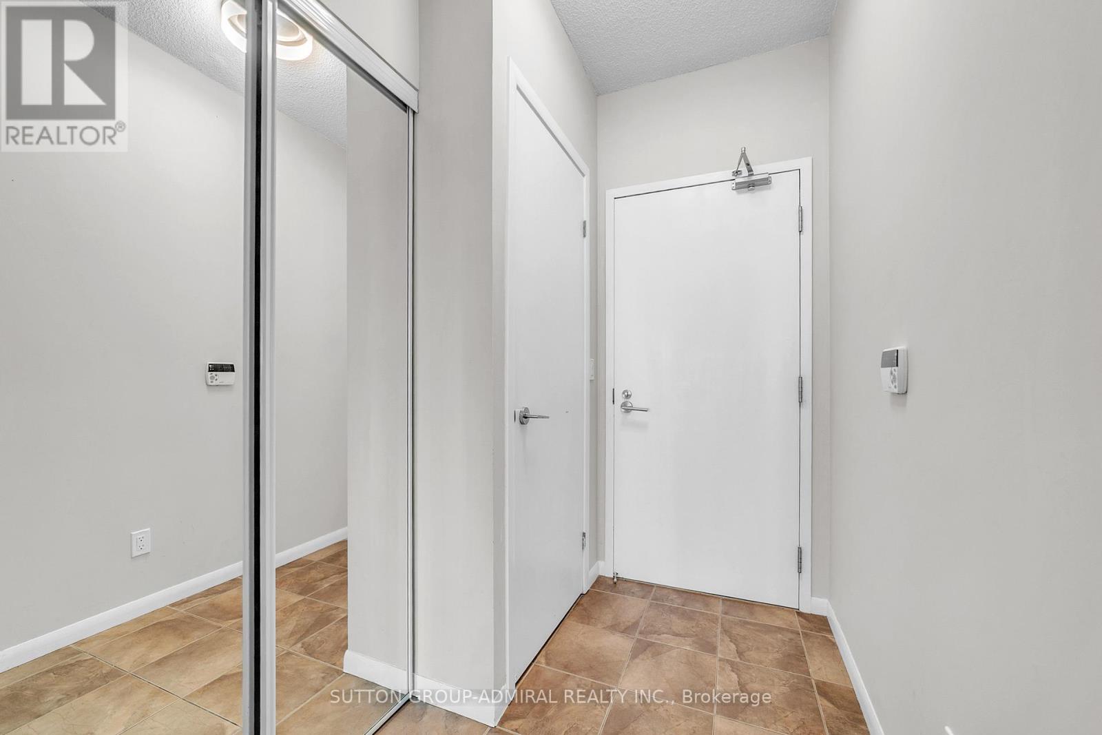 2601 - 215 Fort York Boulevard, Toronto, Ontario  M5V 4A2 - Photo 8 - C12992172