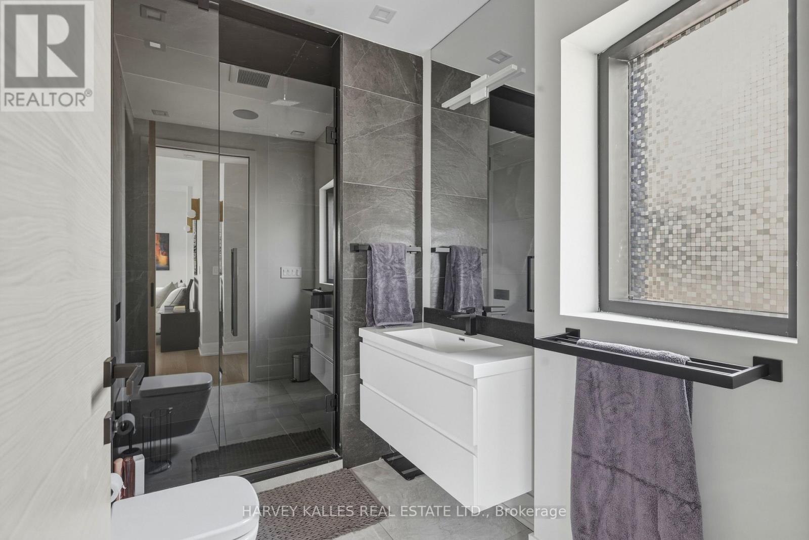 12 Winton Road, Toronto, Ontario  M4N 3E3 - Photo 33 - C12992250