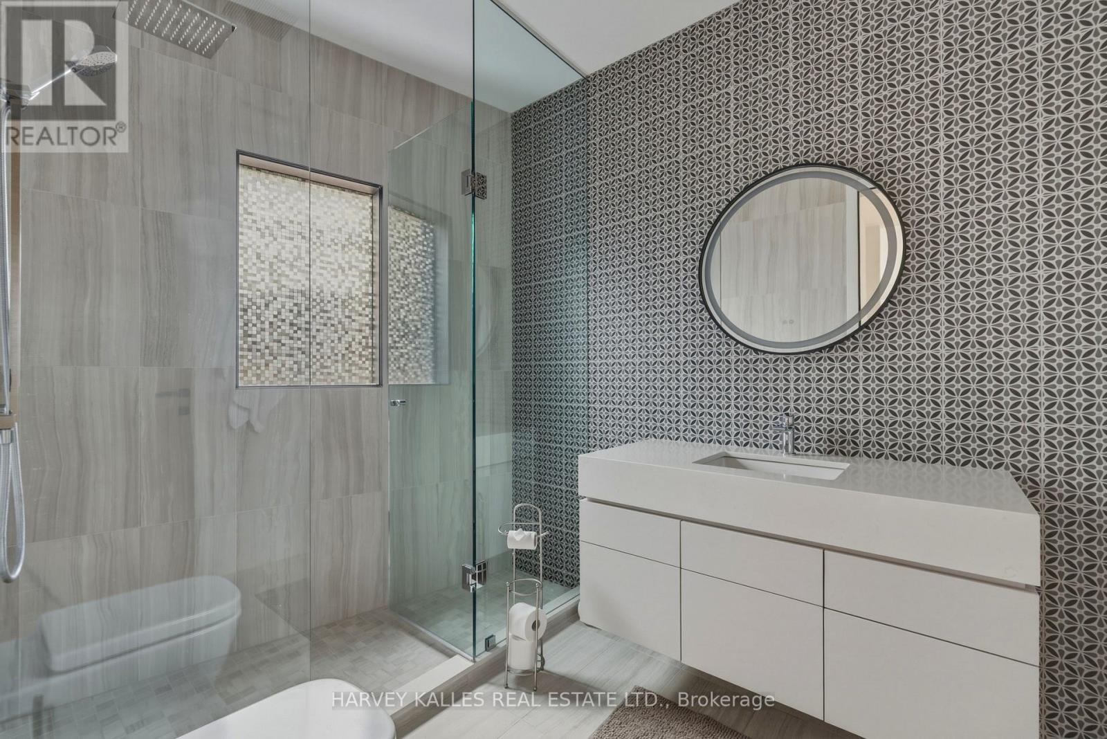 12 Winton Road, Toronto, Ontario  M4N 3E3 - Photo 37 - C12992250