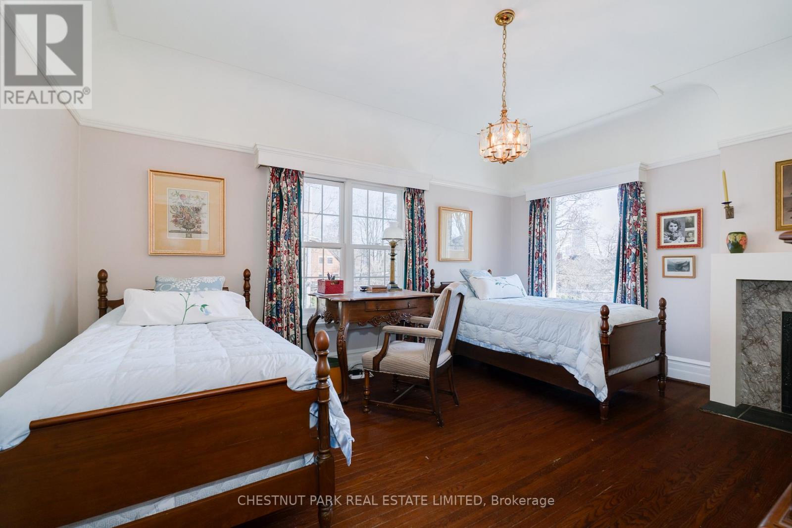 56 Poplar Plains Road, Toronto, Ontario  M4V 2M8 - Photo 27 - C12992276