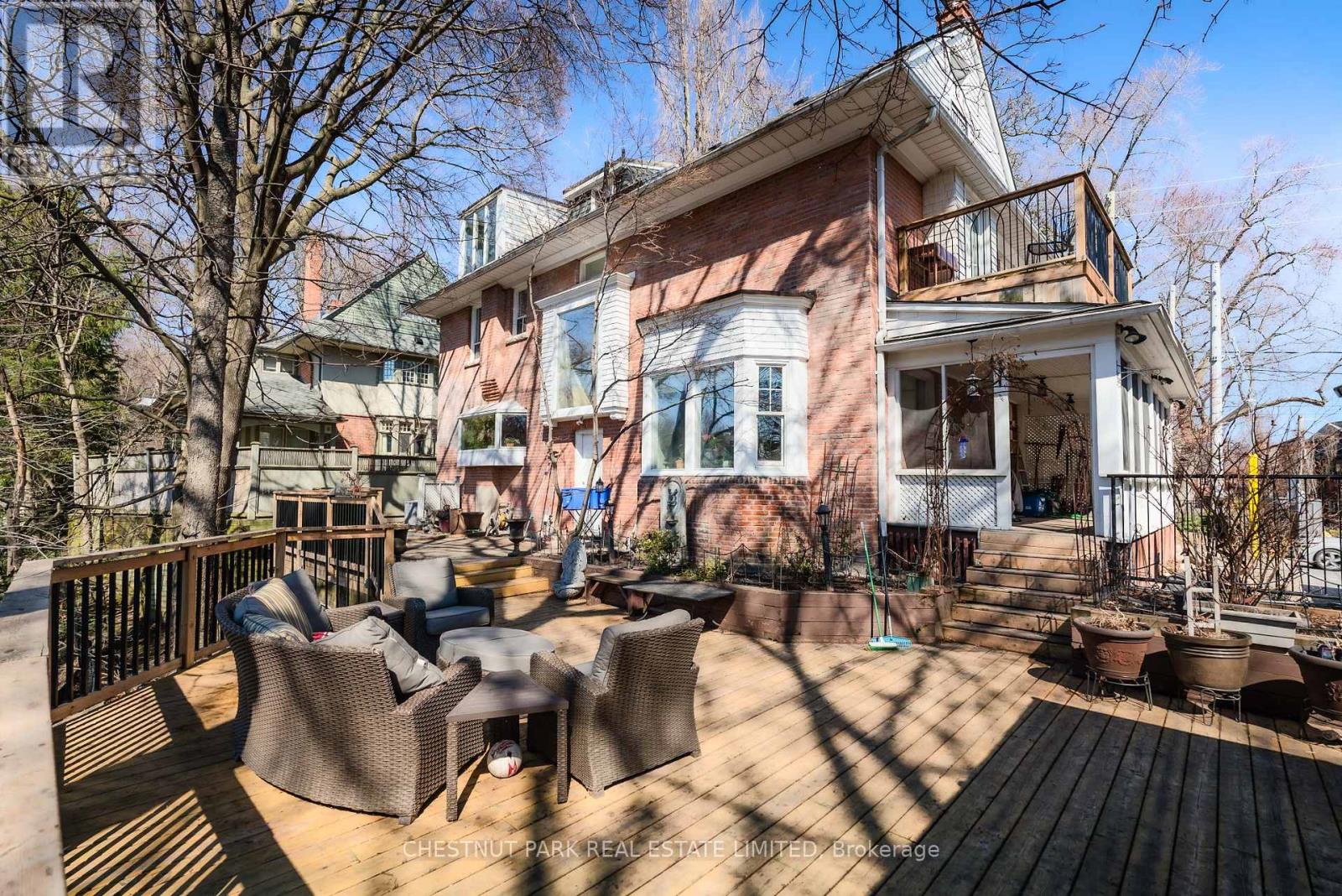 56 Poplar Plains Road, Toronto, Ontario  M4V 2M8 - Photo 44 - C12992276