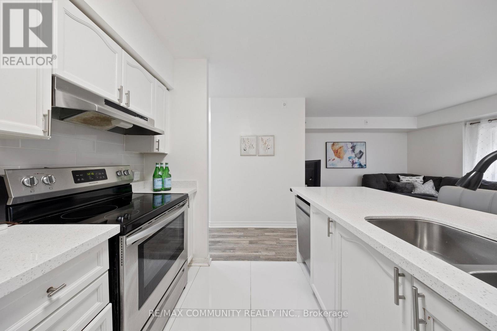 101 - 1 Sudbury Street, Toronto, Ontario M6J 3W6 - Photo 18 - C12992328