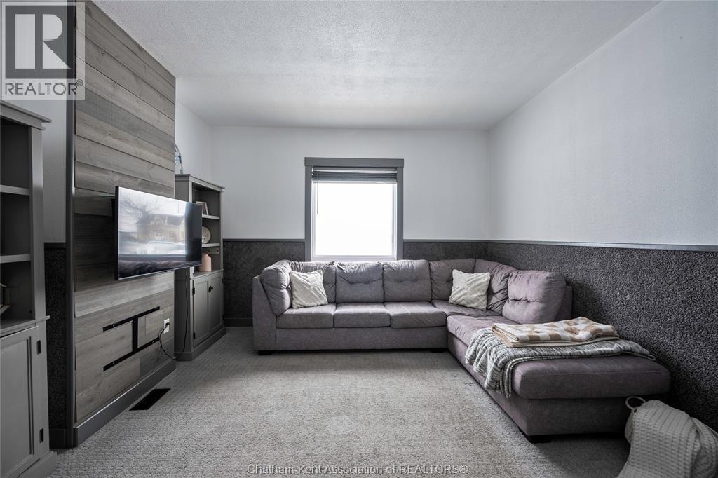 675 Talbot Road East, Leamington, Ontario  N0P 2P0 - Photo 8 - 26006740