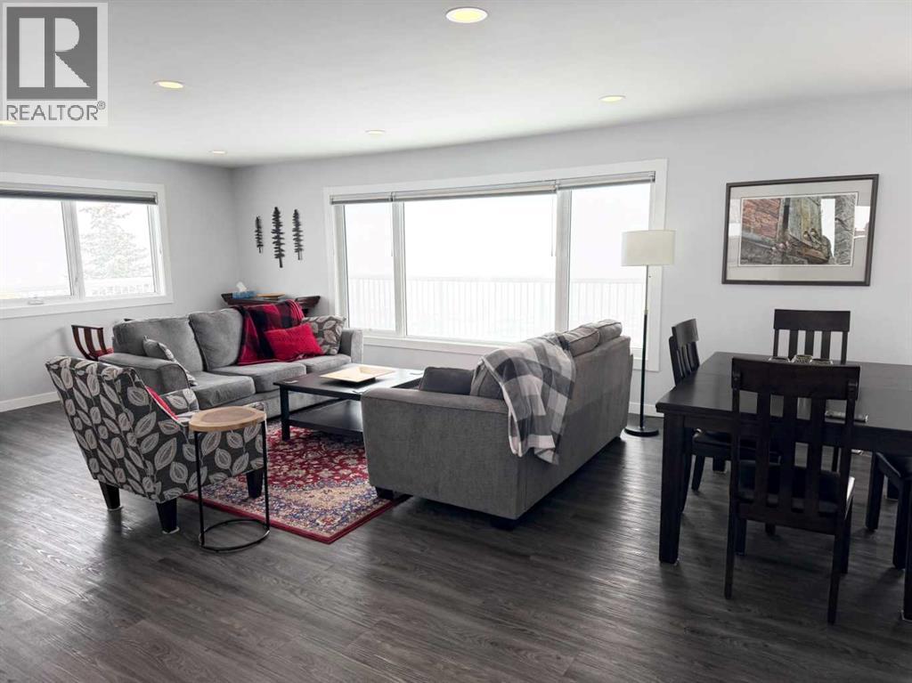 8142 26 Avenue, Coleman, Alberta  T0K 0M0 - Photo 11 - A2297689