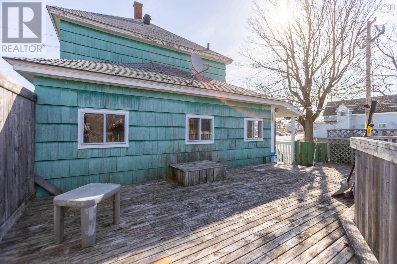 103 Hickman Street, Amherst, Nova Scotia  B4H 2M7 - Photo 5 - 202607236