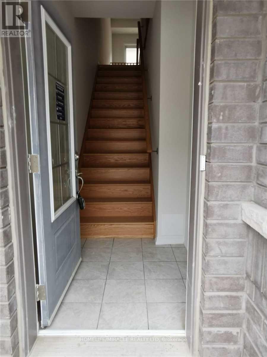 2559 Barbarolli Path, Oshawa, Ontario  L1L 0P9 - Photo 4 - E12992134