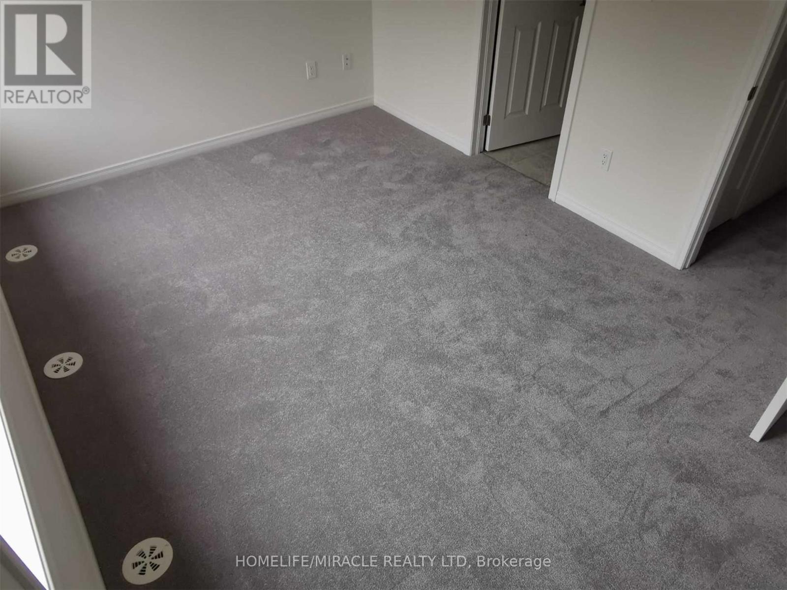 2559 Barbarolli Path, Oshawa, Ontario  L1L 0P9 - Photo 9 - E12992134