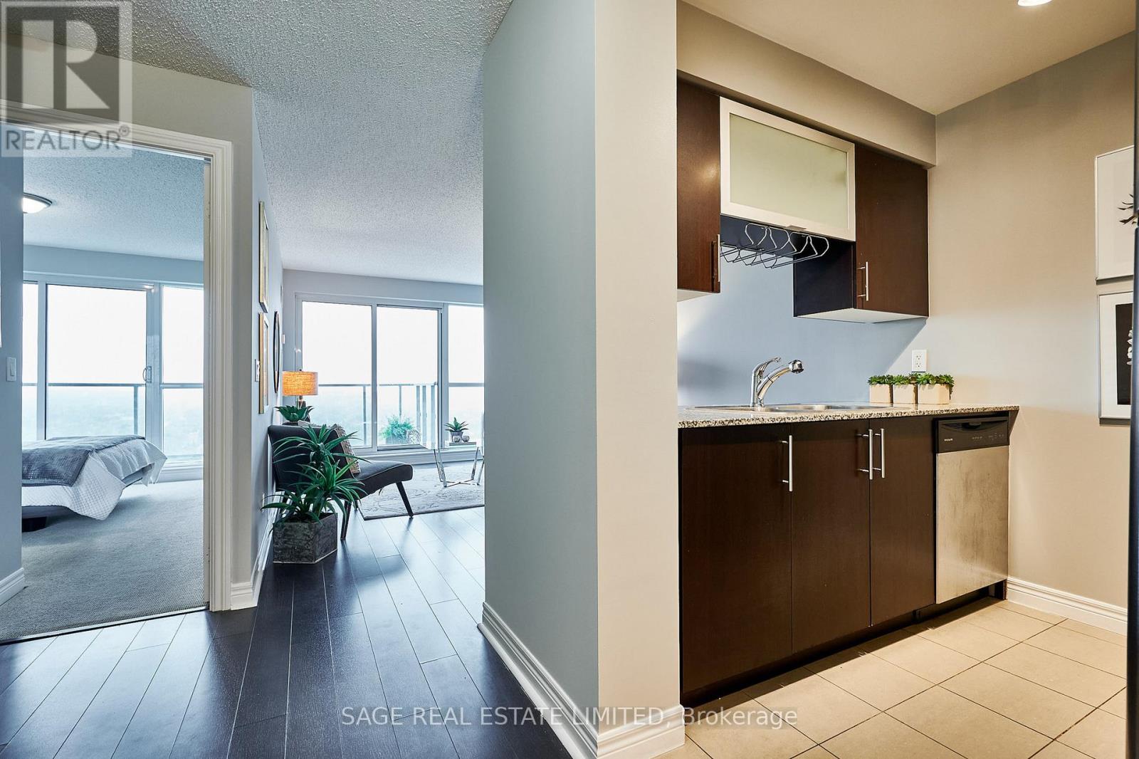 2201 - 50 Town Centre Court, Toronto, Ontario  M1P 0A9 - Photo 16 - E12992152