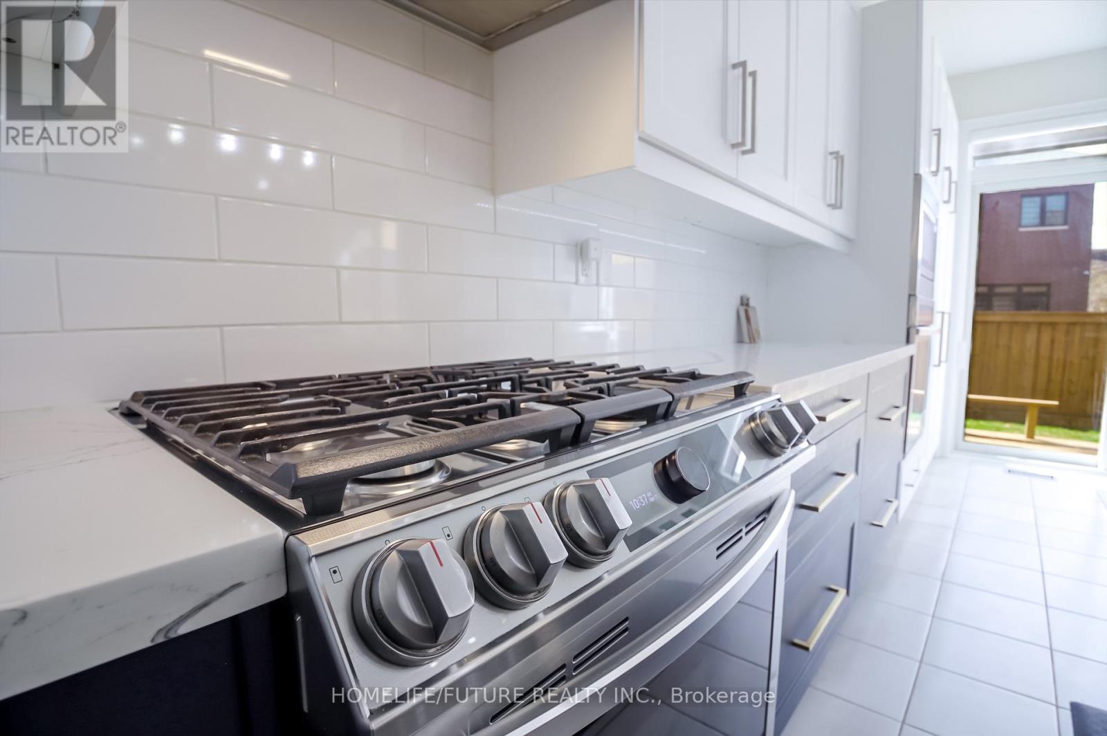 27 Ogston Crescent, Whitby, Ontario  L1P 0H3 - Photo 38 - E12992196