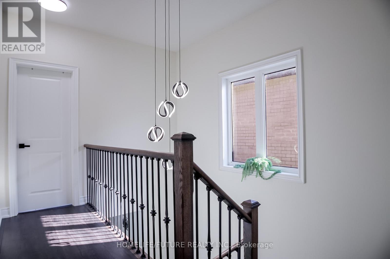 27 Ogston Crescent, Whitby, Ontario  L1P 0H3 - Photo 6 - E12992196