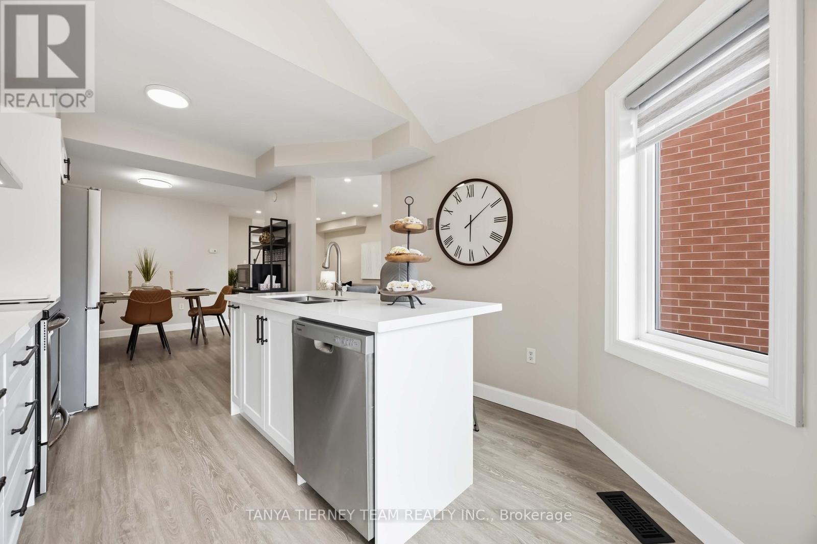 86 Zachary Place, Whitby, Ontario  L1M 1E2 - Photo 18 - E12992300