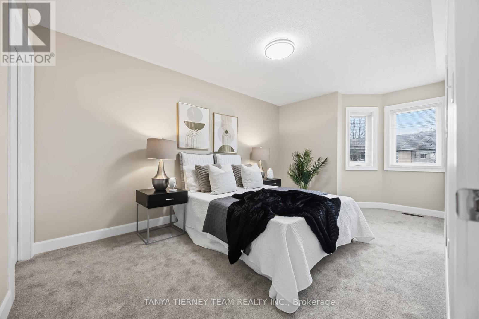 86 Zachary Place, Whitby, Ontario  L1M 1E2 - Photo 25 - E12992300