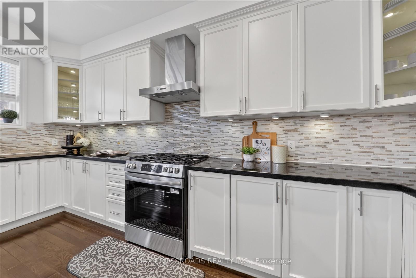 98 Britannia Avenue, Oshawa, Ontario  L1L 0E8 - Photo 17 - E12992336