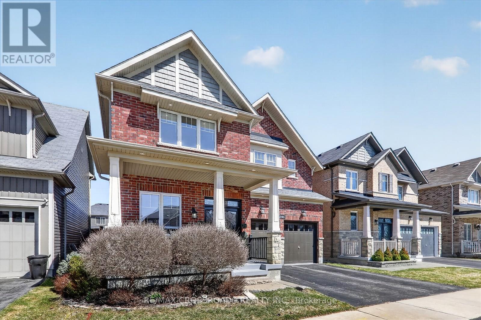 98 Britannia Avenue, Oshawa, Ontario  L1L 0E8 - Photo 3 - E12992336