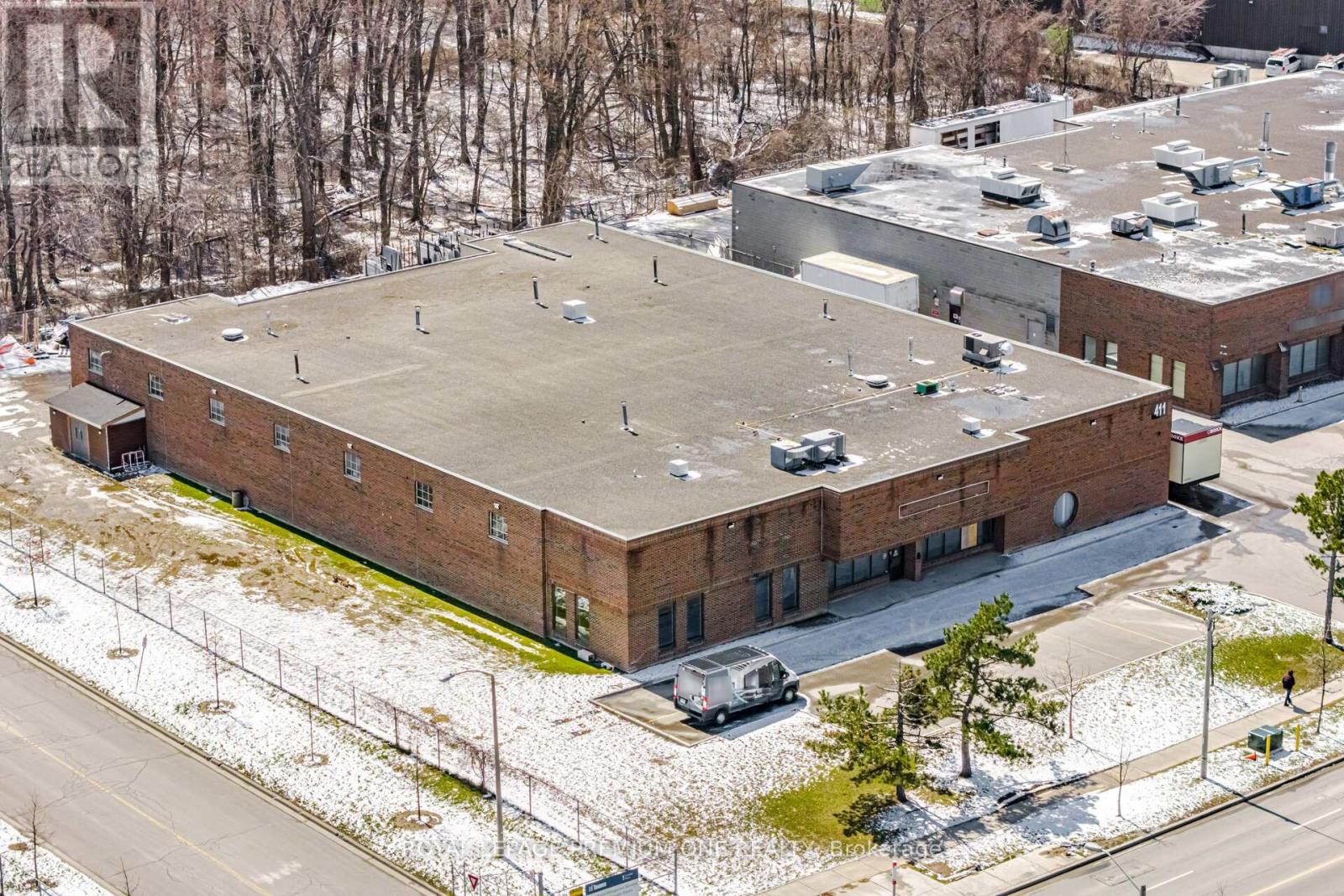 411 Nugget Avenue, Toronto, Ontario  M1S 4G3 - Photo 3 - E12992354