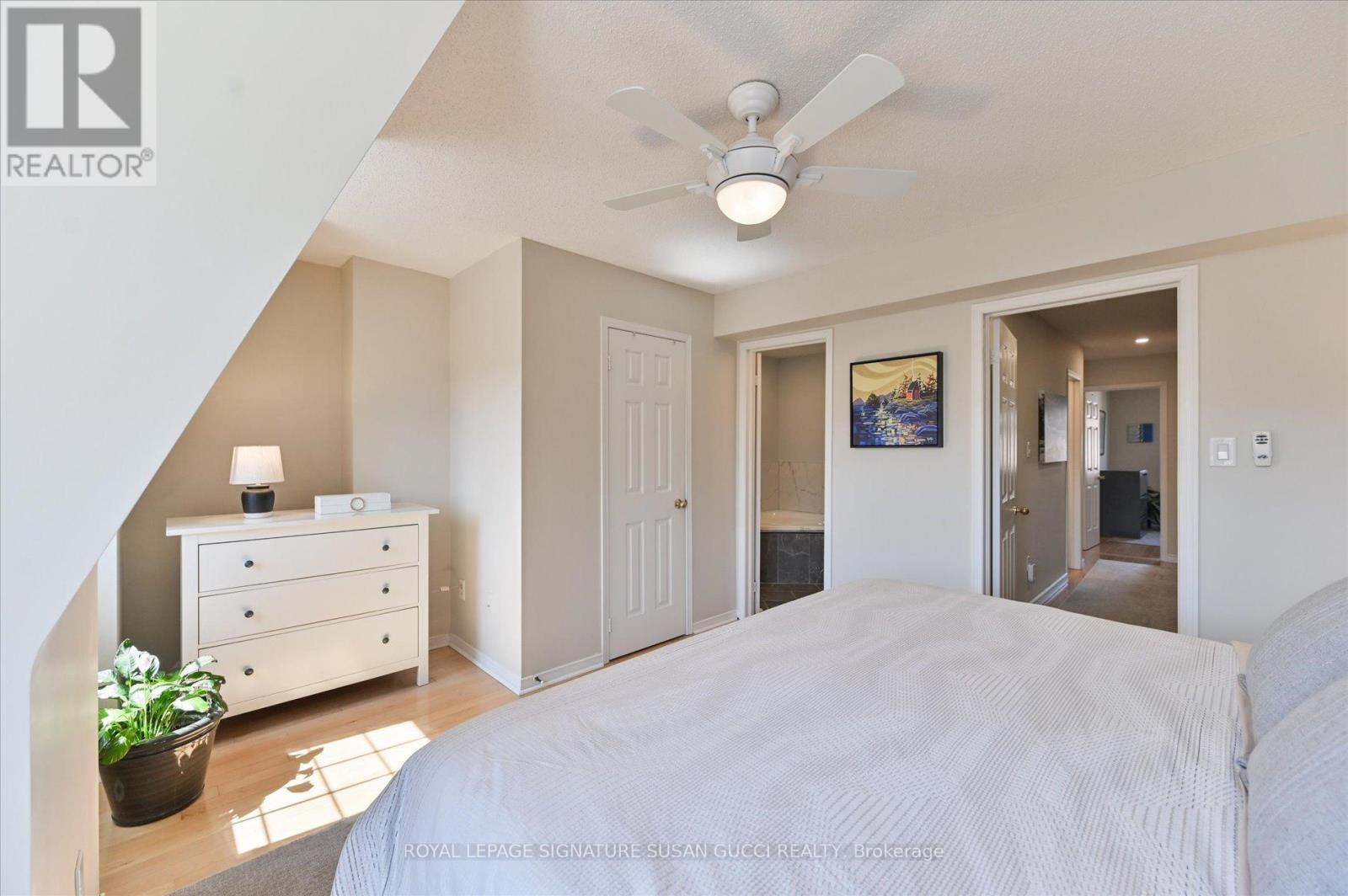 4 Blair Street, Toronto, Ontario  M4B 3N6 - Photo 19 - E12992368