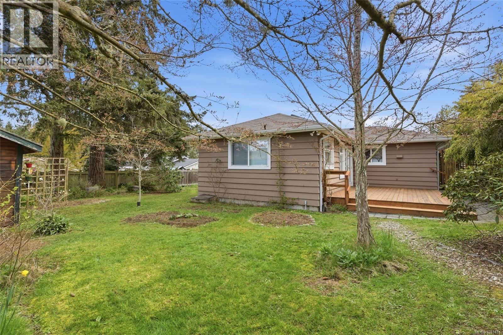 629 Jones St, Qualicum Beach, British Columbia  V9K 1H2 - Photo 23 - 1031431