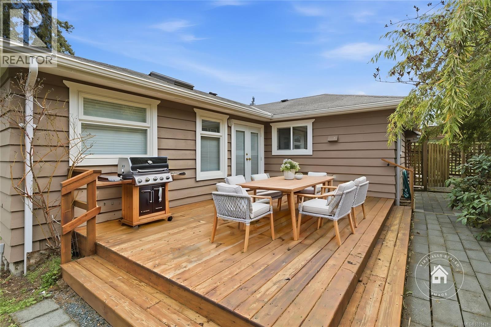 629 Jones St, Qualicum Beach, British Columbia  V9K 1H2 - Photo 8 - 1031431