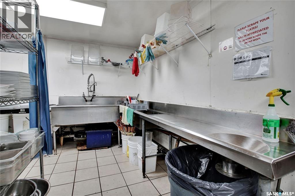 1013 Broadway Avenue, Saskatoon, Saskatchewan  S7N 1C1 - Photo 18 - SK032640