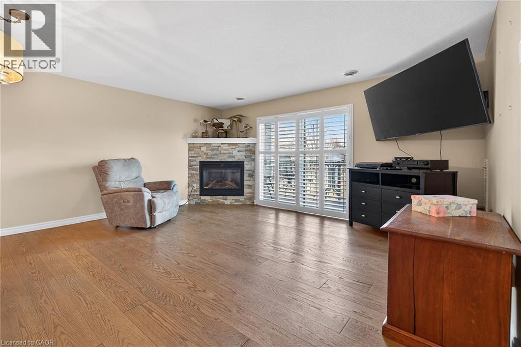 12 St Andrew Street Unit# 205, Port Dover, Ontario  N0A 1N1 - Photo 17 - 40810279