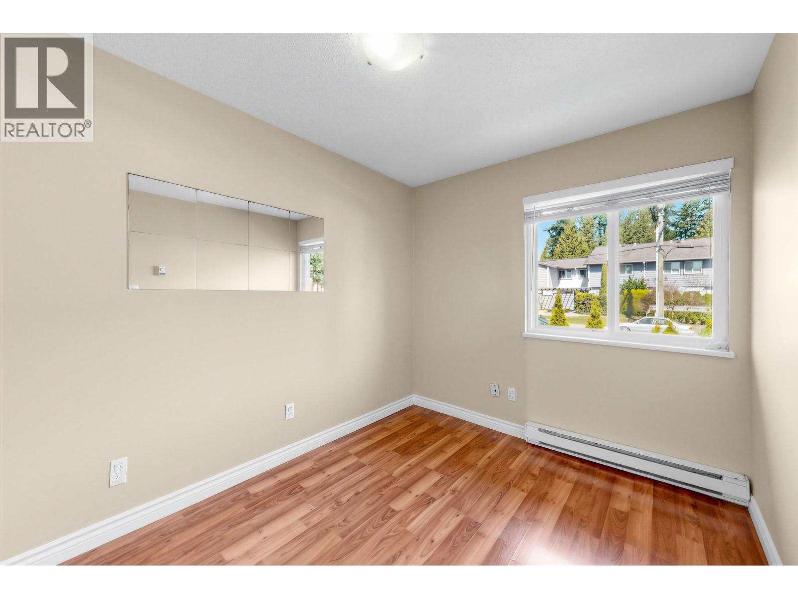 982 Howie Avenue, Coquitlam, British Columbia  V3J 1T3 - Photo 11 - R3107266