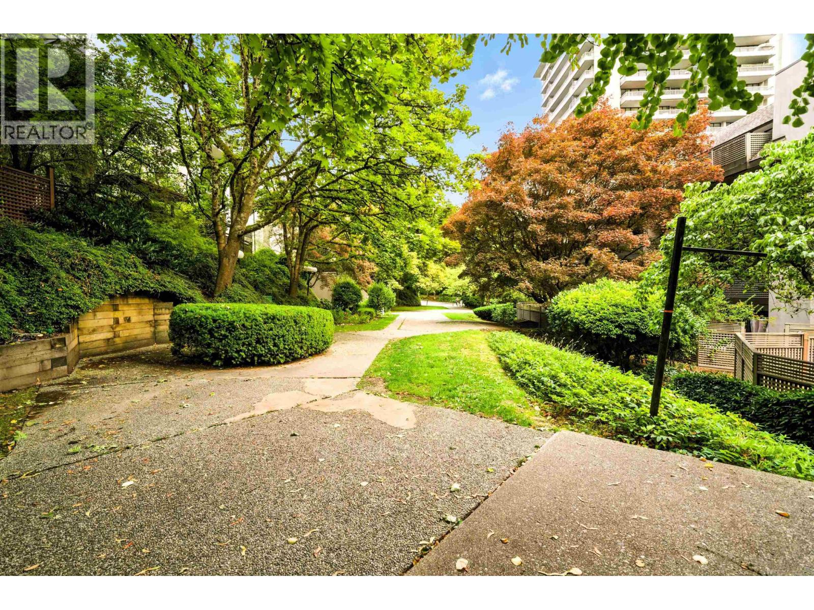 212 1955 Woodway Place, Burnaby, British Columbia  V5B 4S5 - Photo 37 - R3109080