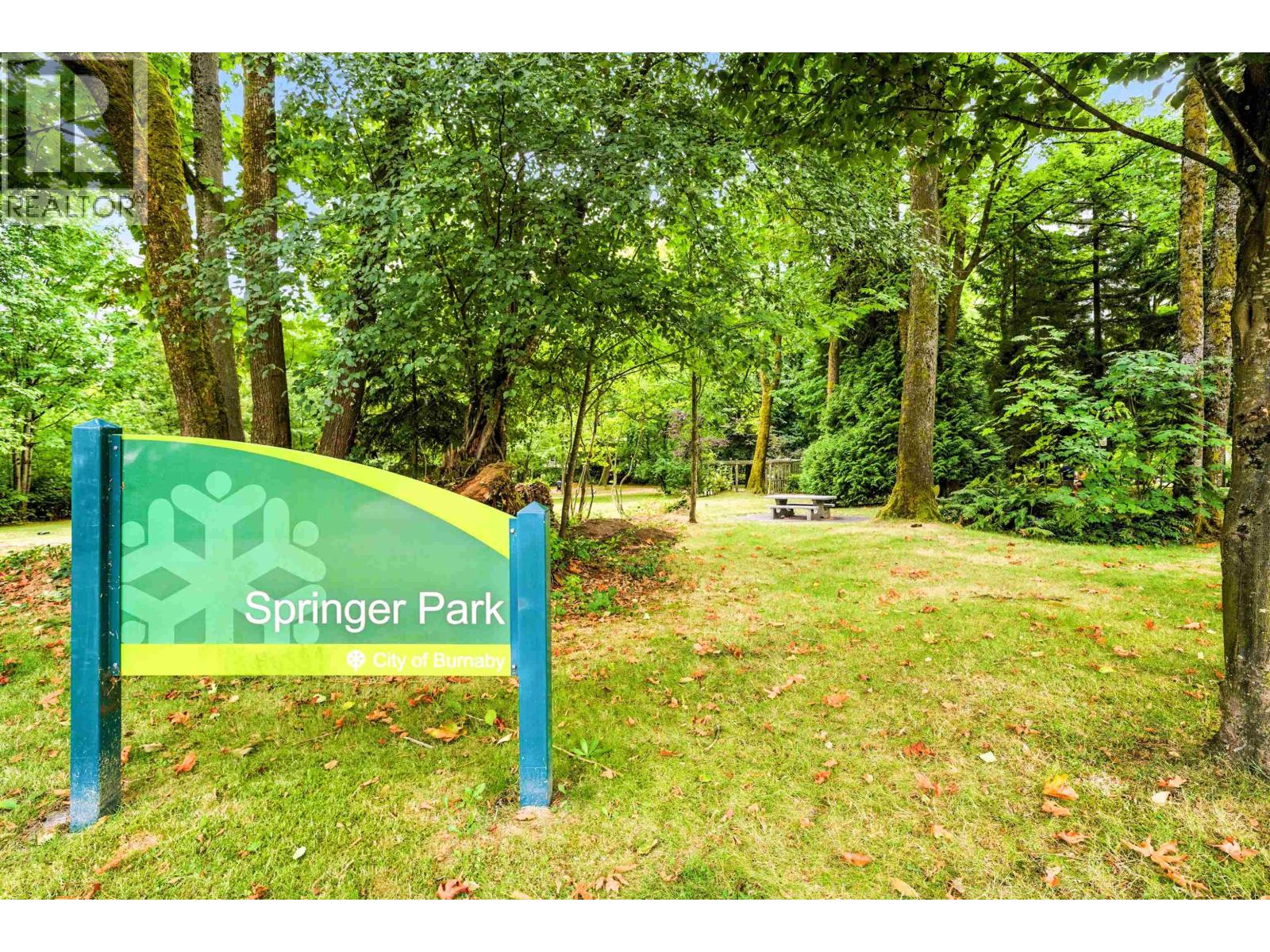 212 1955 Woodway Place, Burnaby, British Columbia  V5B 4S5 - Photo 39 - R3109080