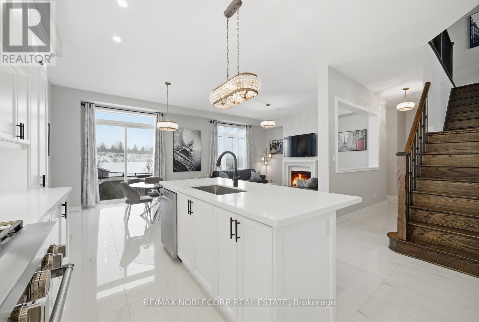 40 Pierce Place, New Tecumseth (Tottenham), Ontario  L0G 1W0 - Photo 12 - N12992170