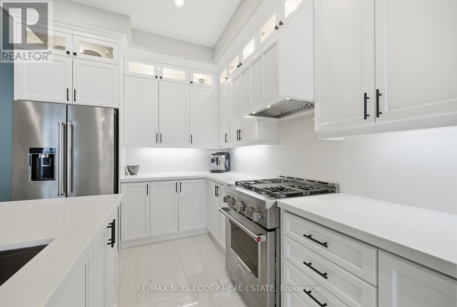 40 Pierce Place, New Tecumseth (Tottenham), Ontario  L0G 1W0 - Photo 13 - N12992170