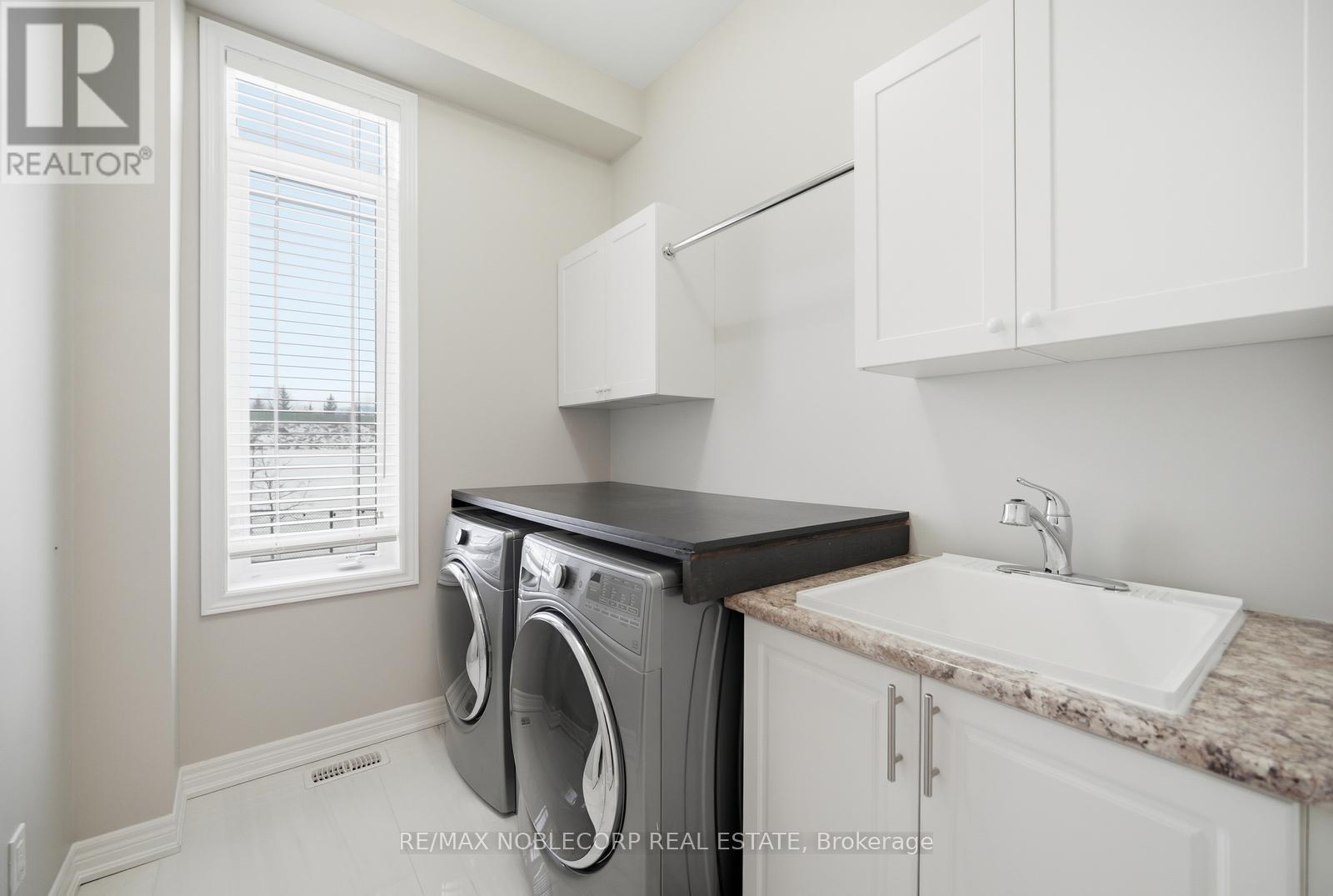 40 Pierce Place, New Tecumseth (Tottenham), Ontario  L0G 1W0 - Photo 22 - N12992170