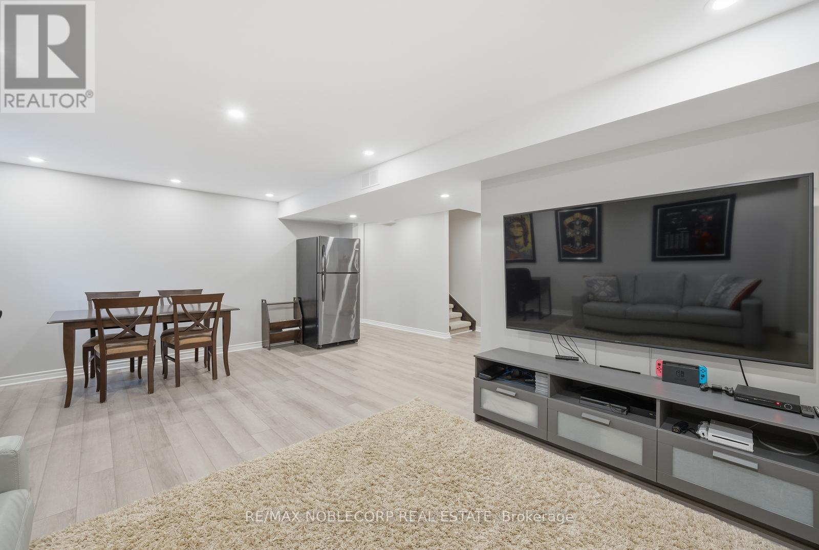 40 Pierce Place, New Tecumseth (Tottenham), Ontario  L0G 1W0 - Photo 42 - N12992170