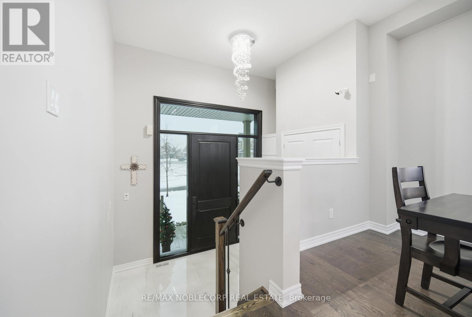 40 Pierce Place, New Tecumseth (Tottenham), Ontario  L0G 1W0 - Photo 7 - N12992170