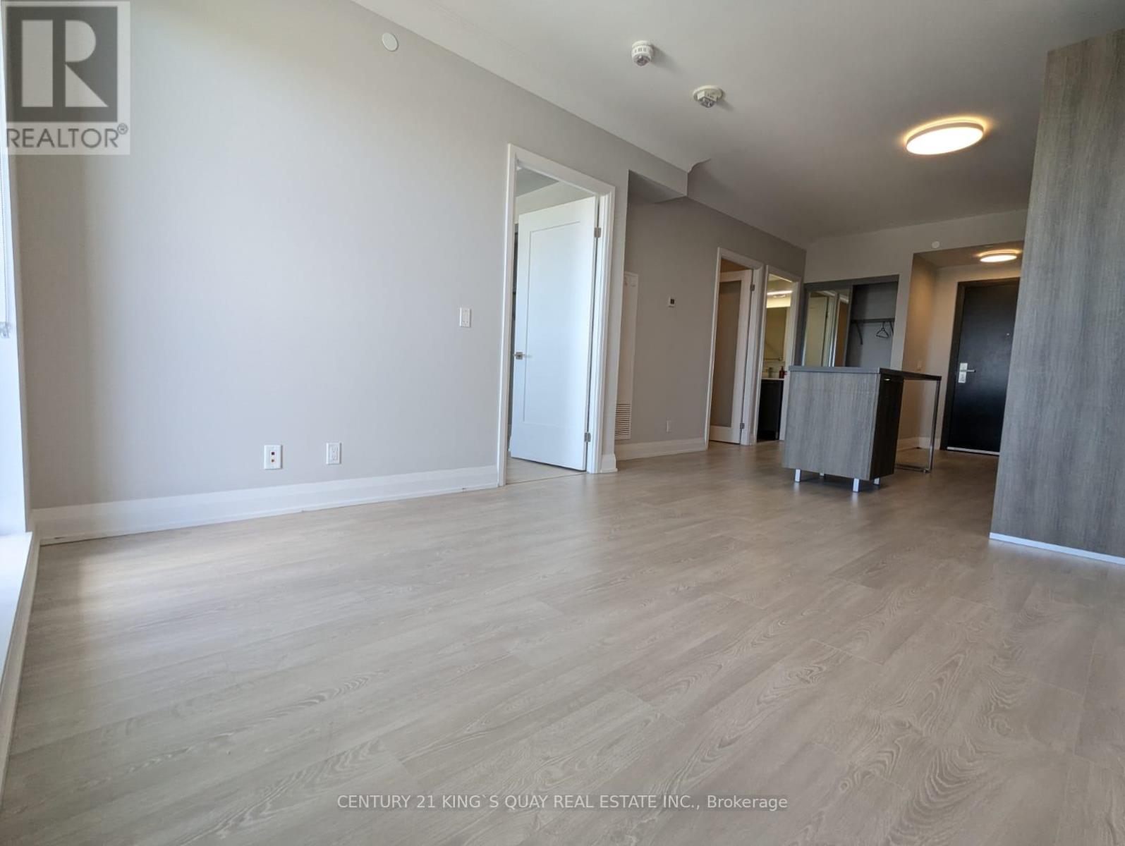 3308 - 8 Water Walk Drive, Markham, Ontario  L3R 6L4 - Photo 3 - N12992248