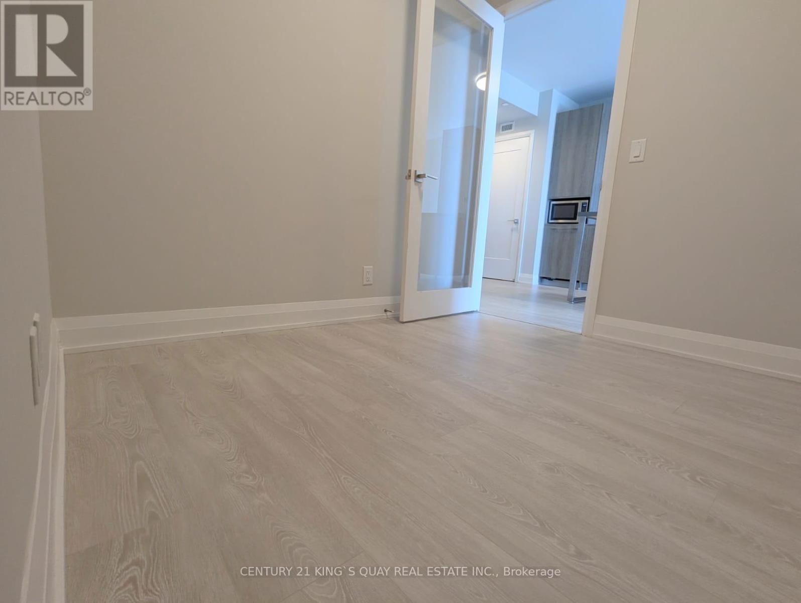 3308 - 8 Water Walk Drive, Markham, Ontario  L3R 6L4 - Photo 6 - N12992248