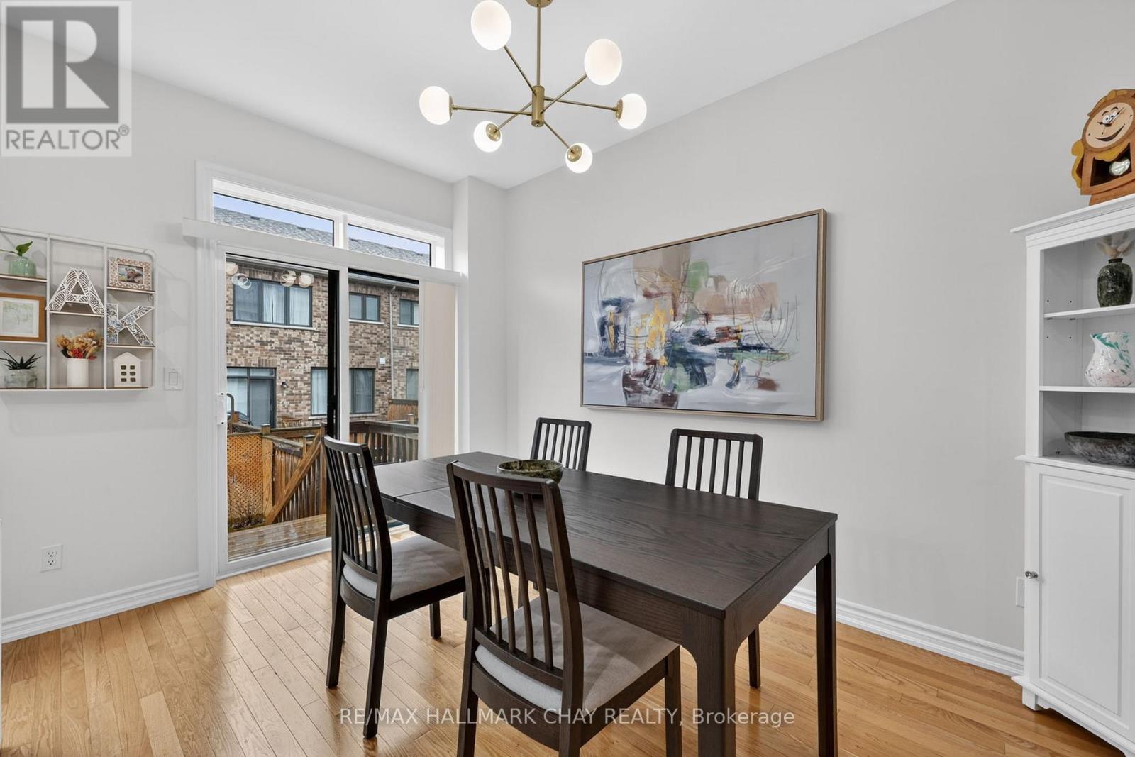 81 Alvin Pegg Drive, East Gwillimbury, Ontario  L9R 0R6 - Photo 11 - N12992258