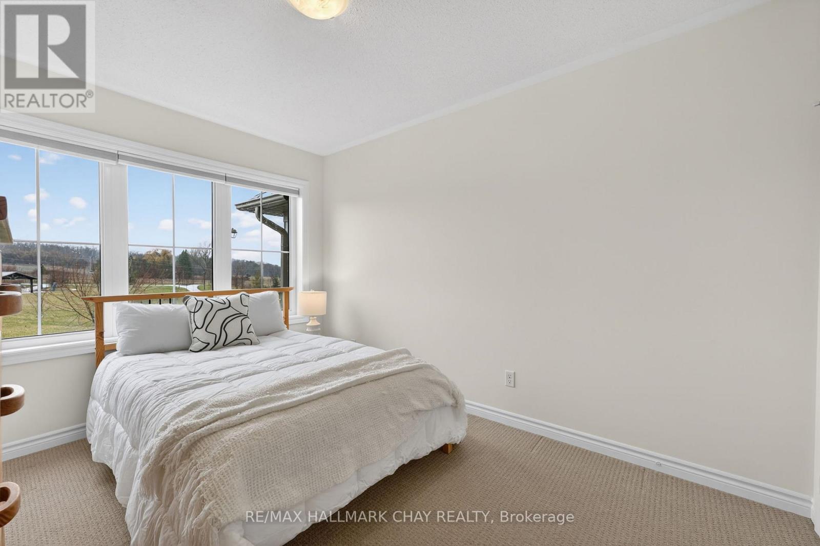 81 Alvin Pegg Drive, East Gwillimbury, Ontario  L9R 0R6 - Photo 19 - N12992258