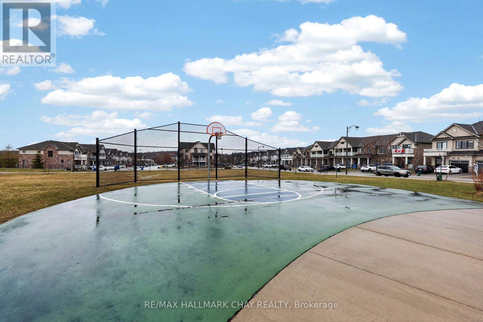 81 Alvin Pegg Drive, East Gwillimbury, Ontario  L9R 0R6 - Photo 34 - N12992258