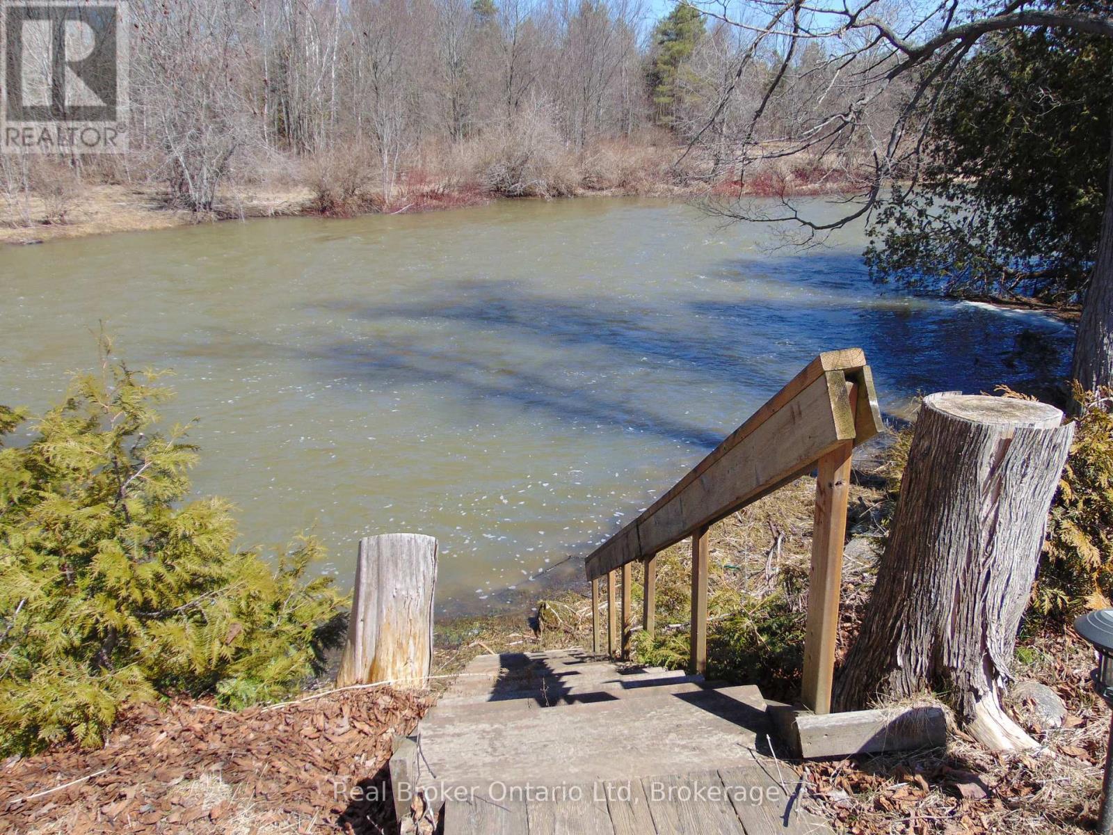 16 Twin River Drive N, South Bruce Peninsula, Ontario  N0H 2T0 - Photo 23 - X12927748