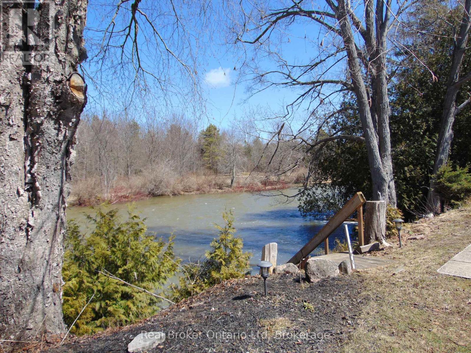 16 Twin River Drive N, South Bruce Peninsula, Ontario  N0H 2T0 - Photo 27 - X12927748