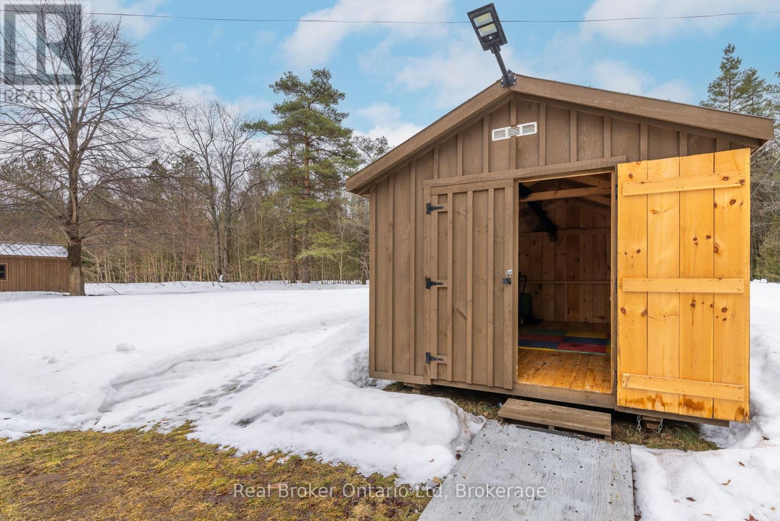 16 Twin River Drive N, South Bruce Peninsula, Ontario  N0H 2T0 - Photo 34 - X12927748