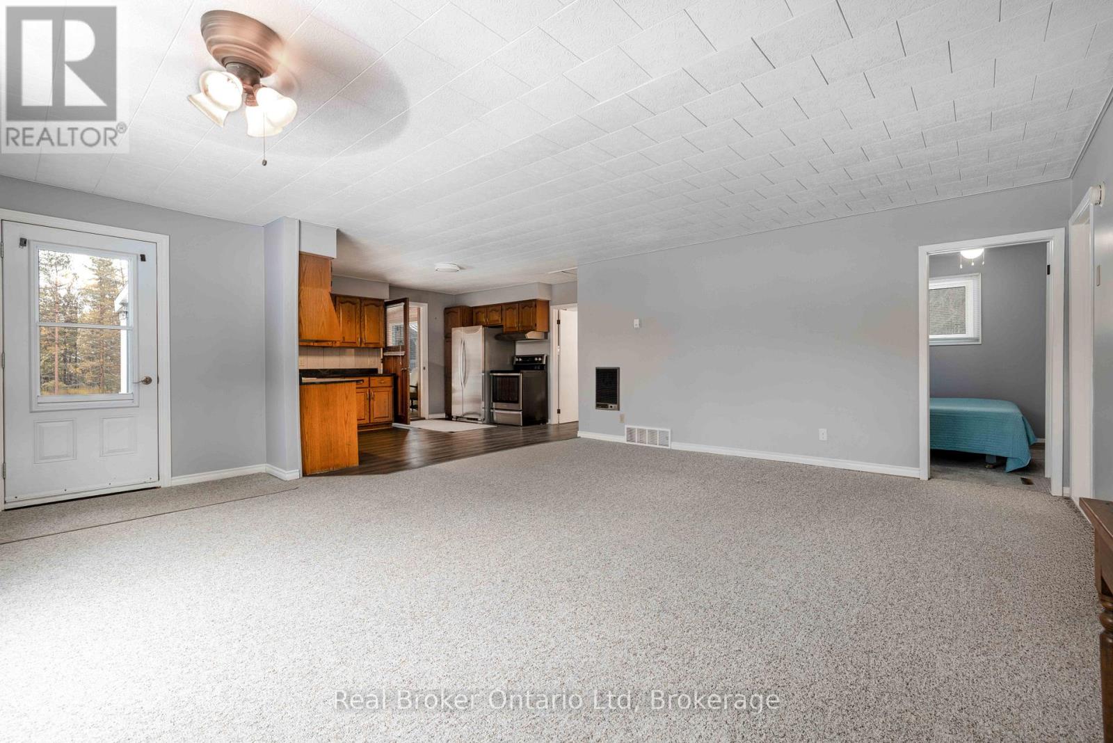 16 Twin River Drive N, South Bruce Peninsula, Ontario  N0H 2T0 - Photo 6 - X12927748