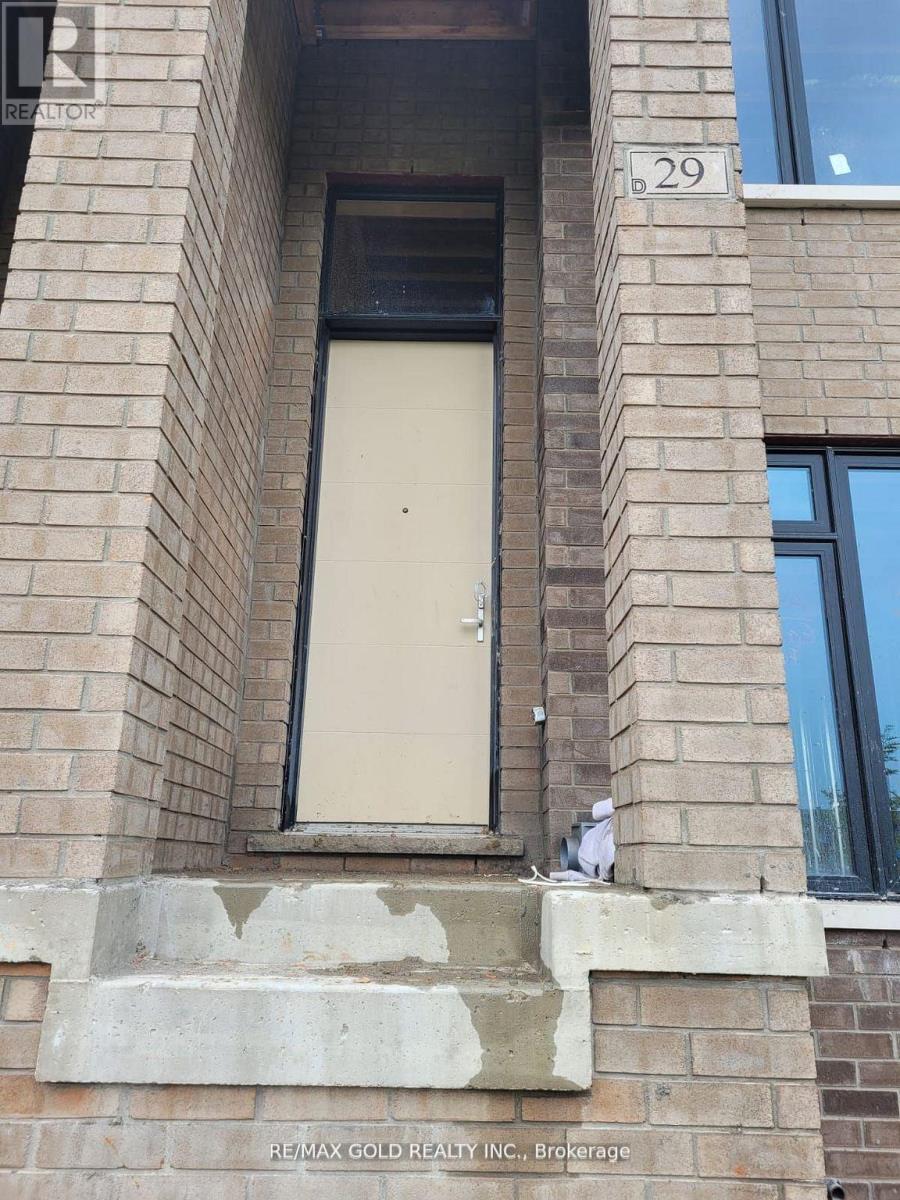 29 Cherry Hill Lane, Barrie (Painswick South), Ontario  L9J 0M7 - Photo 3 - S12992244