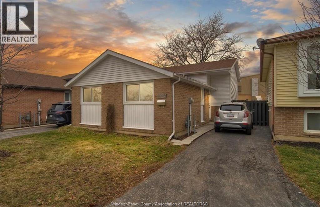 MLS# 26007995: 9940 FOREST GLADE COURT, Windsor, Canada