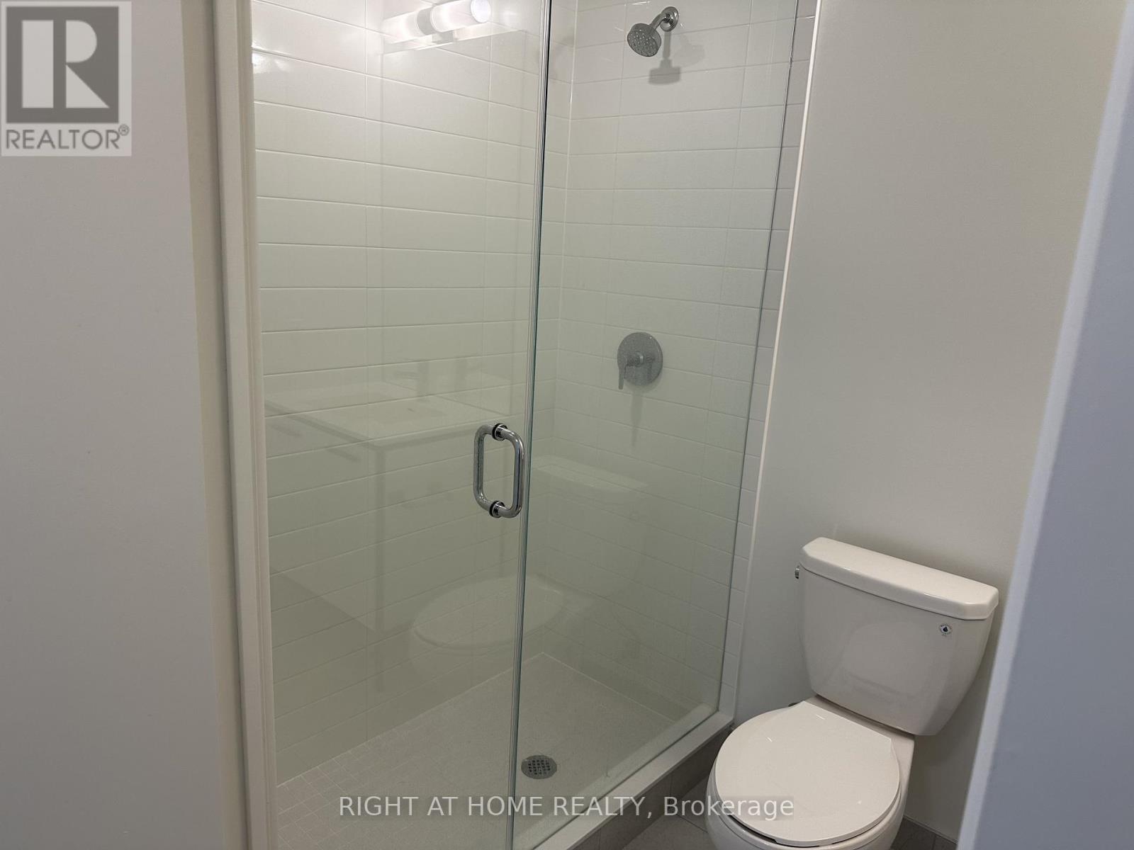 1404 - 185 Deerfield Road, Newmarket, Ontario  L3Y 0G7 - Photo 20 - N12965480