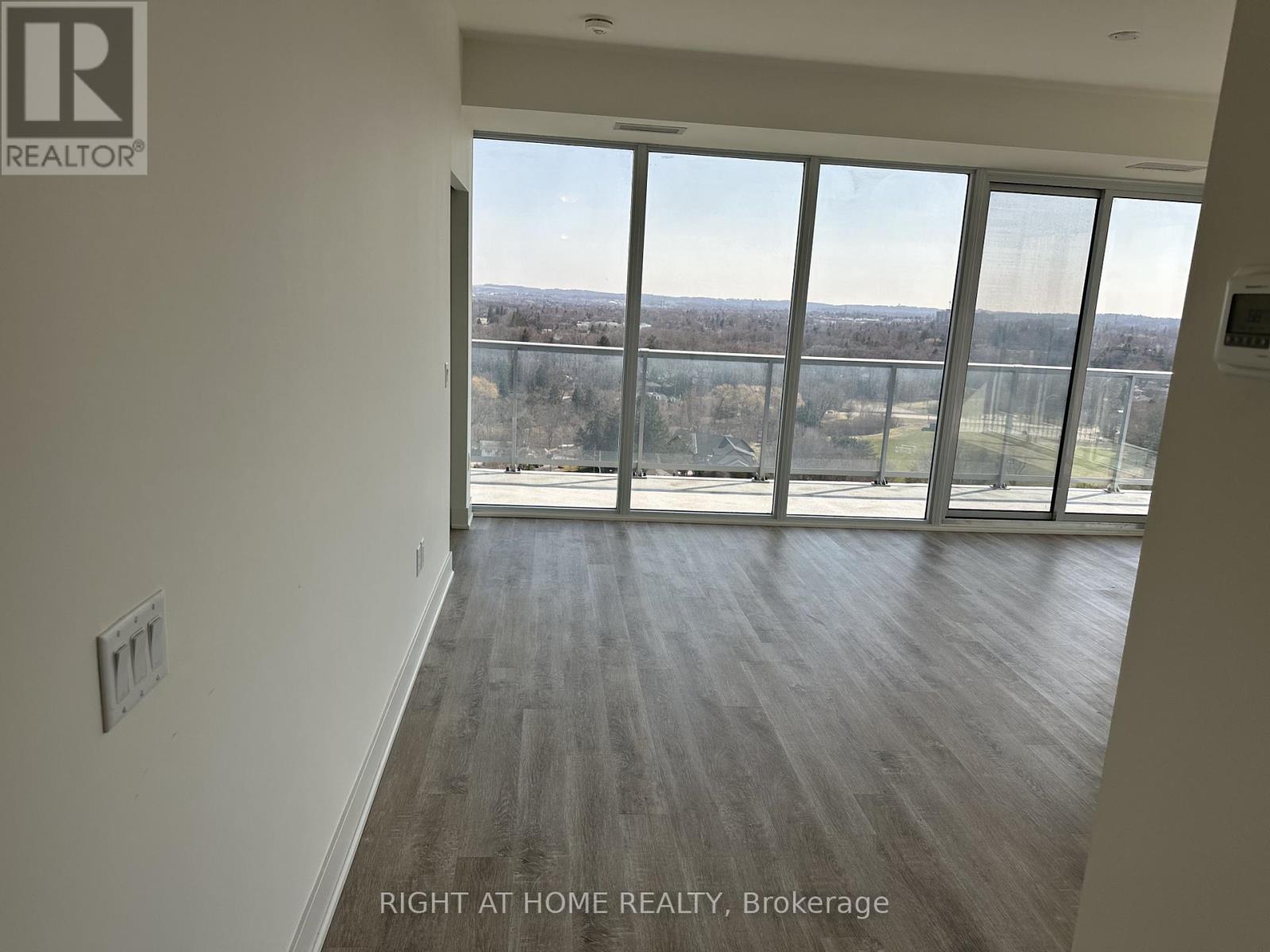 1404 - 185 Deerfield Road, Newmarket, Ontario  L3Y 0G7 - Photo 21 - N12965480