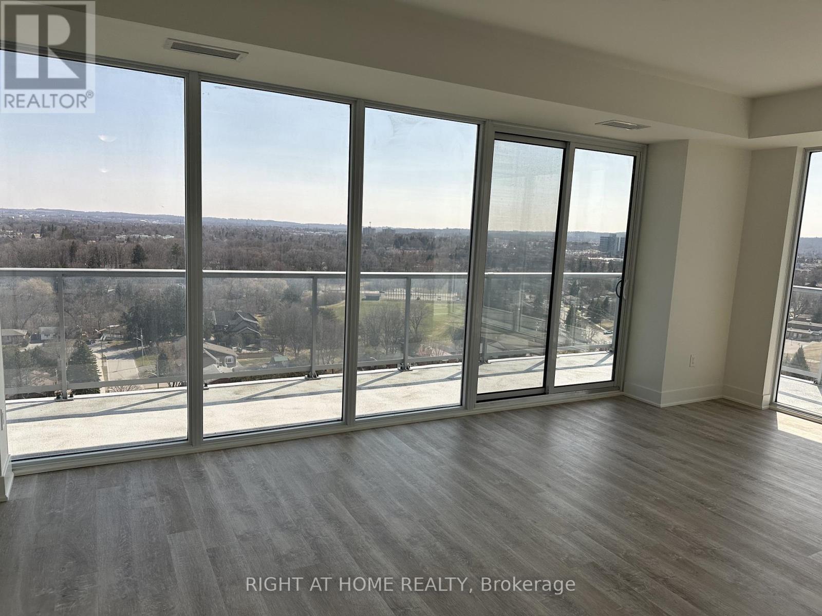 1404 - 185 Deerfield Road, Newmarket, Ontario  L3Y 0G7 - Photo 23 - N12965480