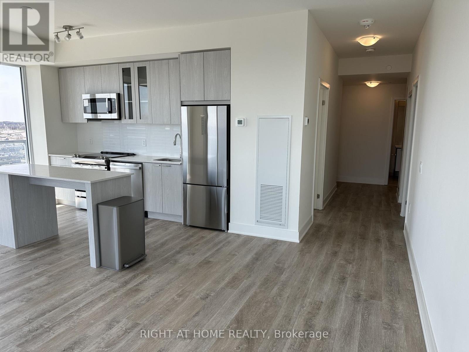 1404 - 185 Deerfield Road, Newmarket, Ontario  L3Y 0G7 - Photo 25 - N12965480