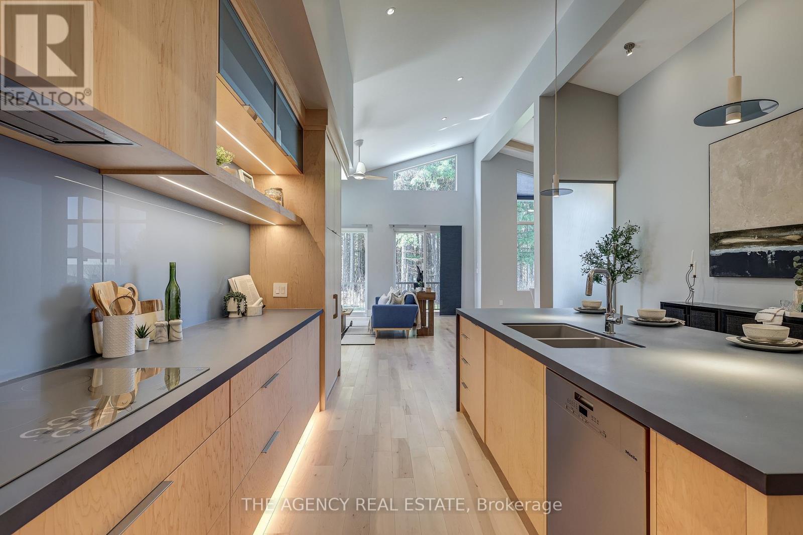 4228 Fallingbrook Road, London South, Ontario  N6P 0H8 - Photo 17 - X12991614